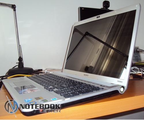 Sony Vaio VPCF11M1R ( F)