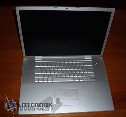 Apple Macbook pro 17 inch