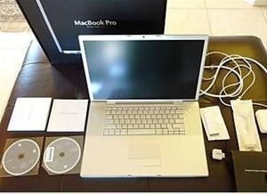 Apple Macbook Pro 17"