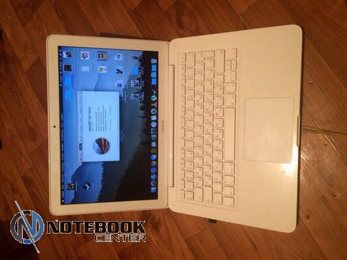 Apple MacBook A1342