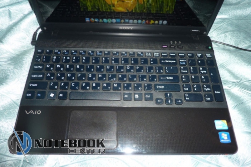 Sony Vaio VPC-EB1Z1R � ��������� ��������� (Core i5, FullHD, 15 ������)